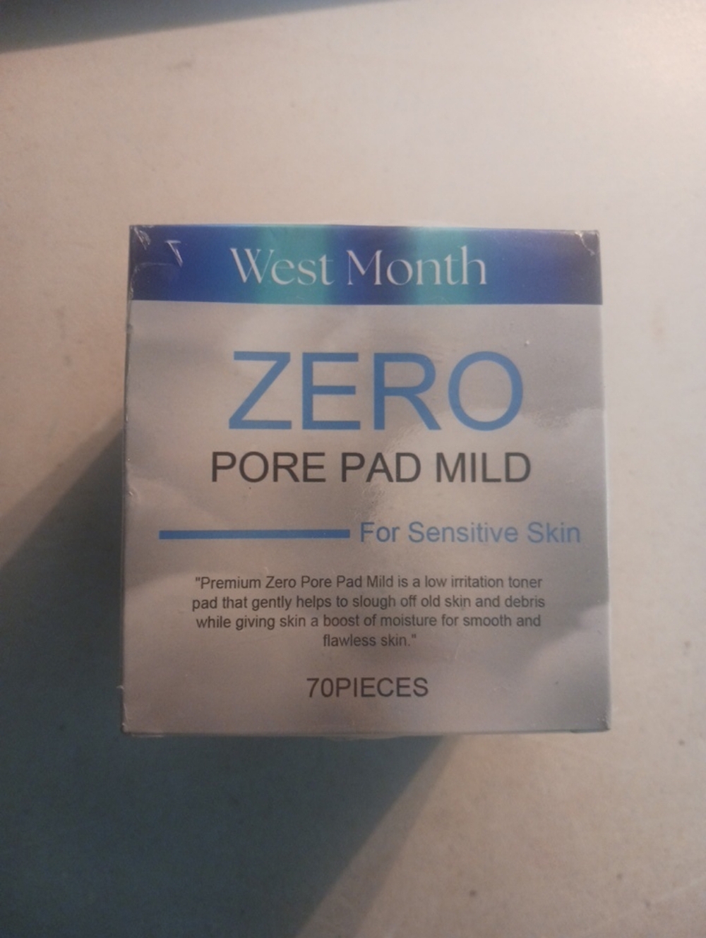 West Month ZERO Pore Pad Mild - Blue & White NIB